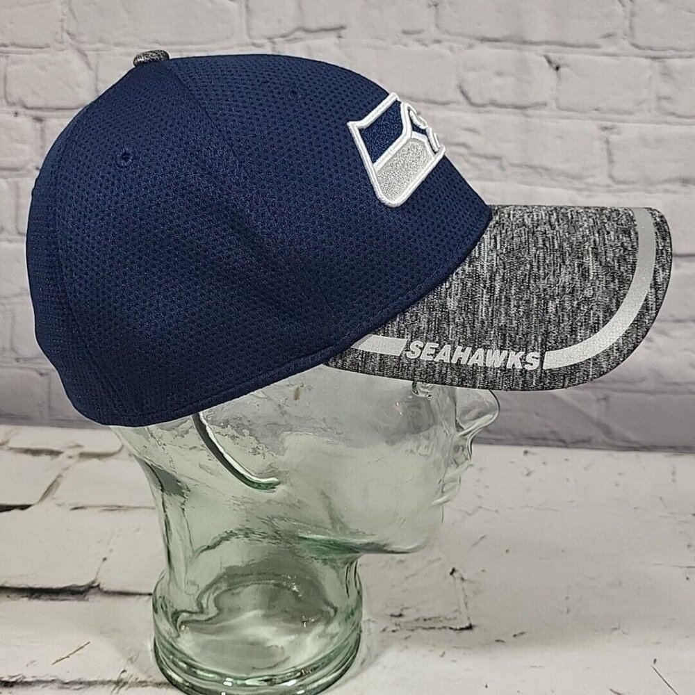 New Era NFL Seattle Seahawks Fitted Hat Size Med-Large - Picture 5 of 10
